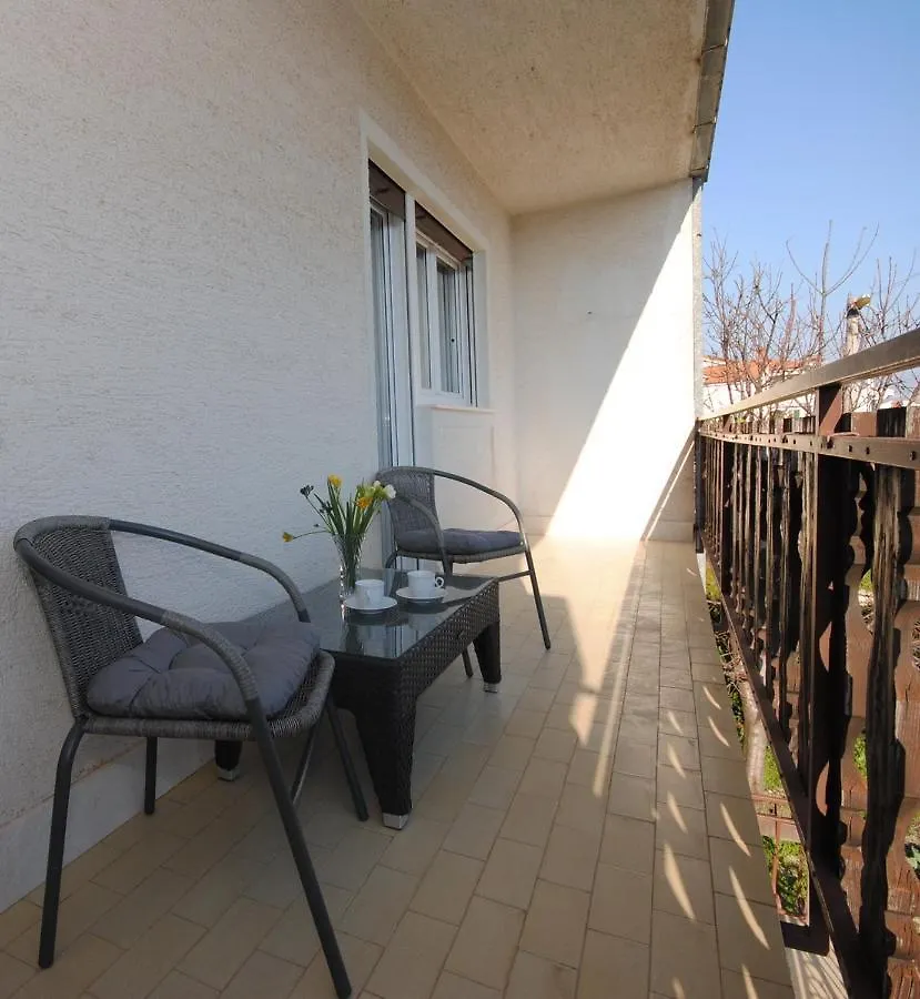 Spacious Apartment Antea Kastela 0*,