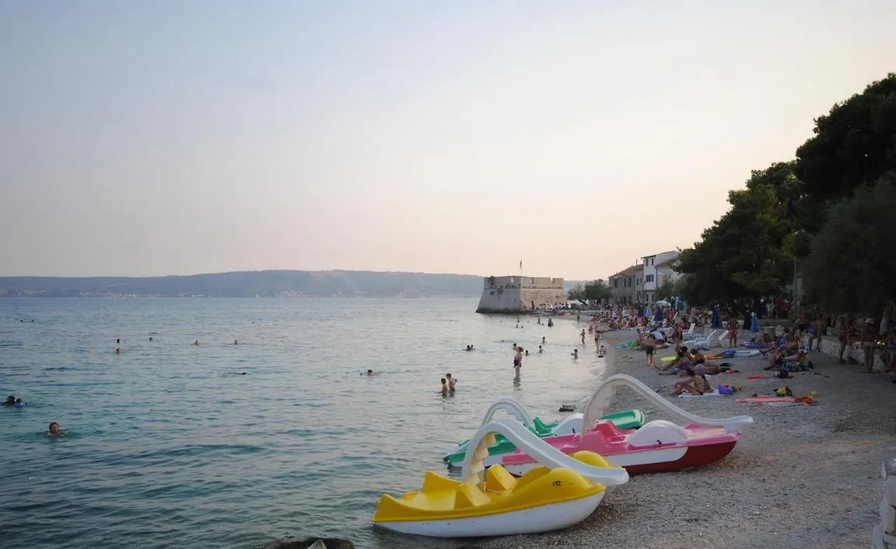 Spacious Apartment Antea Kastela 0*,  Croatia
